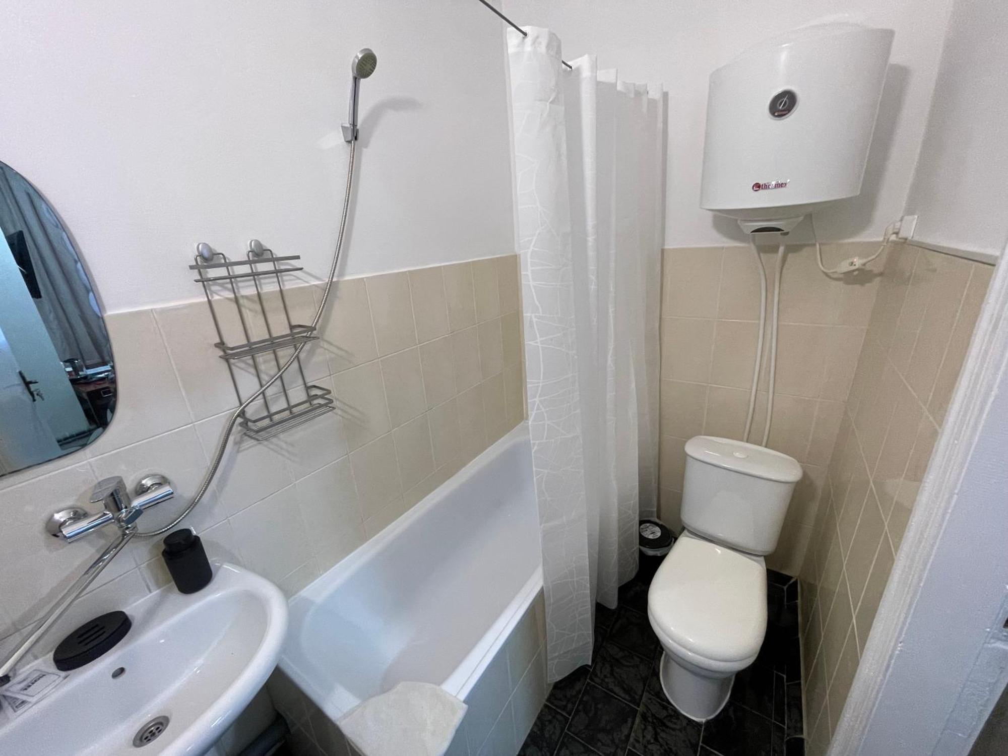Medelean Hotel Comrat Εξωτερικό φωτογραφία
