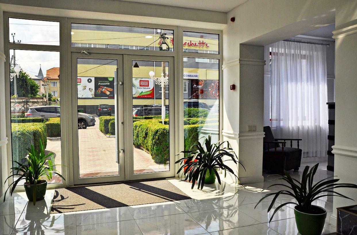 Medelean Hotel Comrat Εξωτερικό φωτογραφία