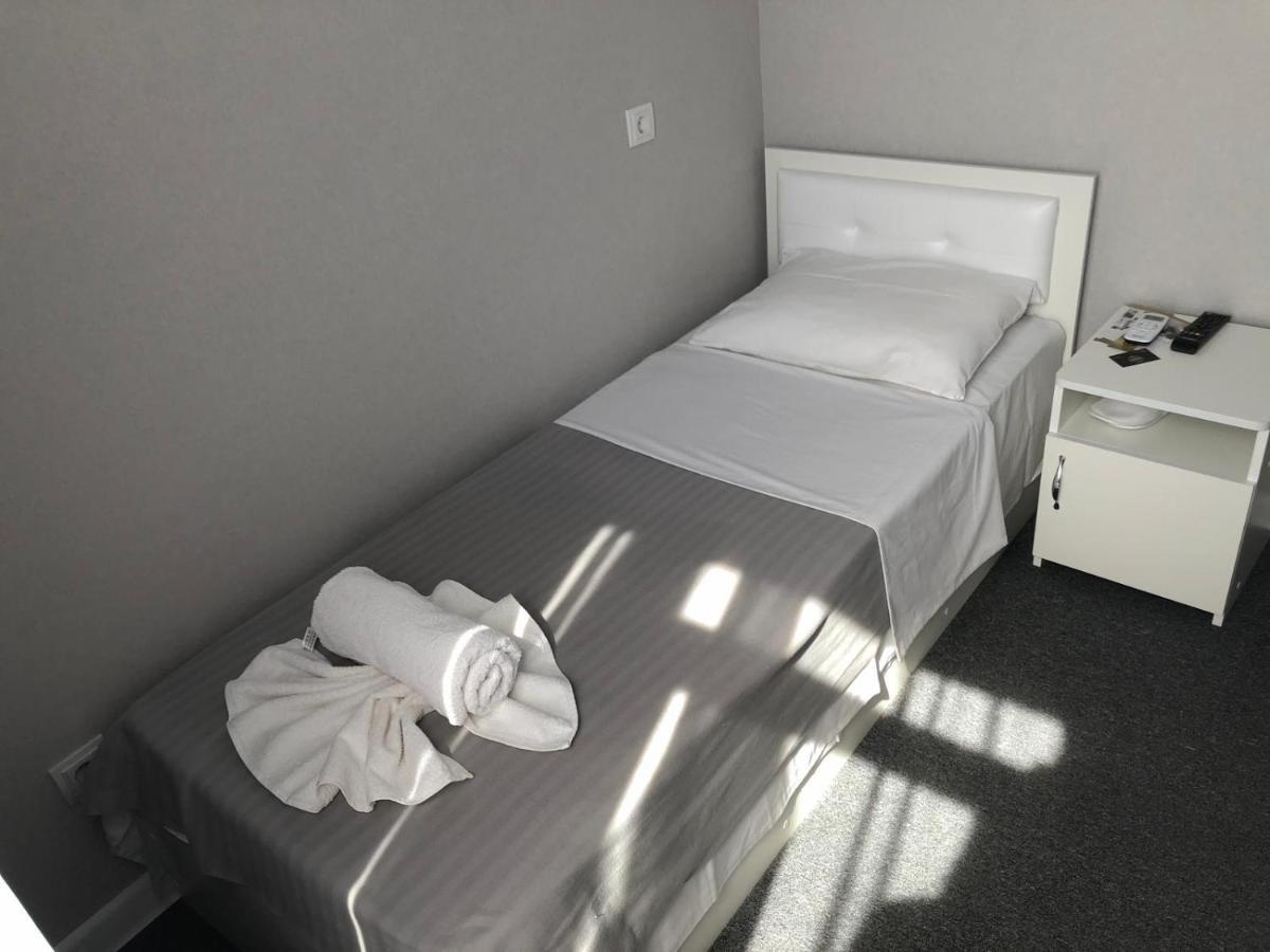 Medelean Hotel Comrat Εξωτερικό φωτογραφία
