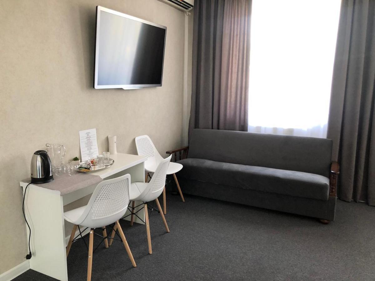 Medelean Hotel Comrat Εξωτερικό φωτογραφία